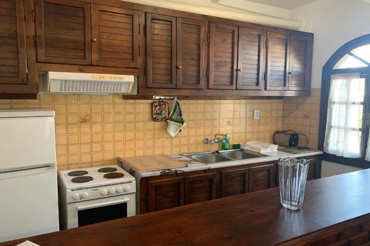 Katerina Apartments ตรูโลส ภายนอก รูปภาพ
